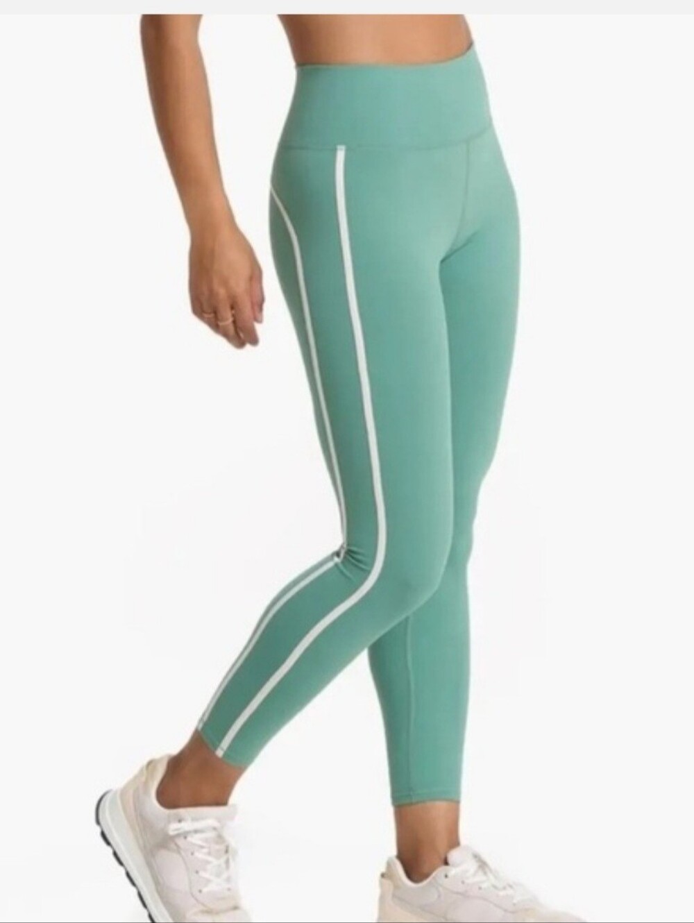 Vuori Track Legging Celadon green size X-Large NWT
